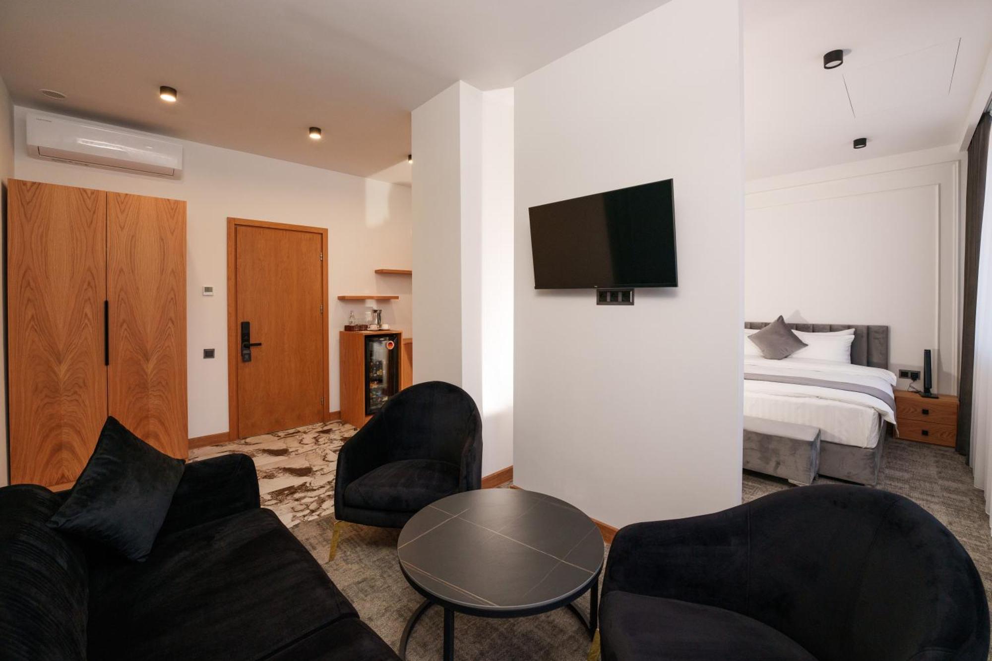 Revive Boutique Hotel Erivan Oda fotoğraf